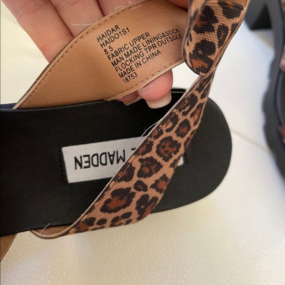 Steven madden Cheetah print heels - Picture 4 of 4
